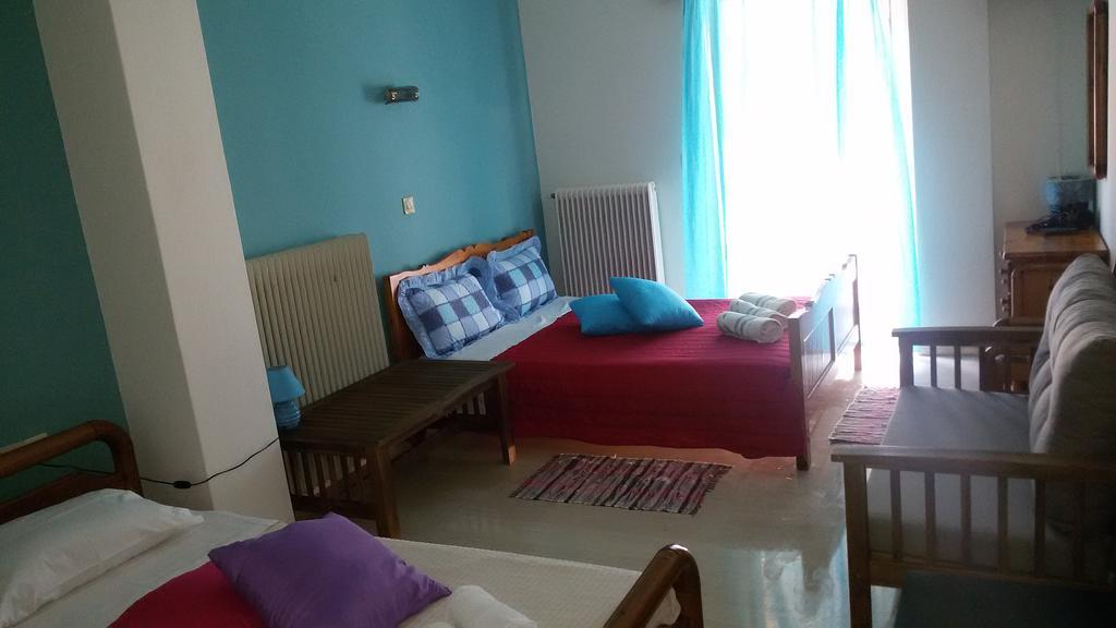 Hotel Μixalareas Αpartments Kyparissia Zimmer foto